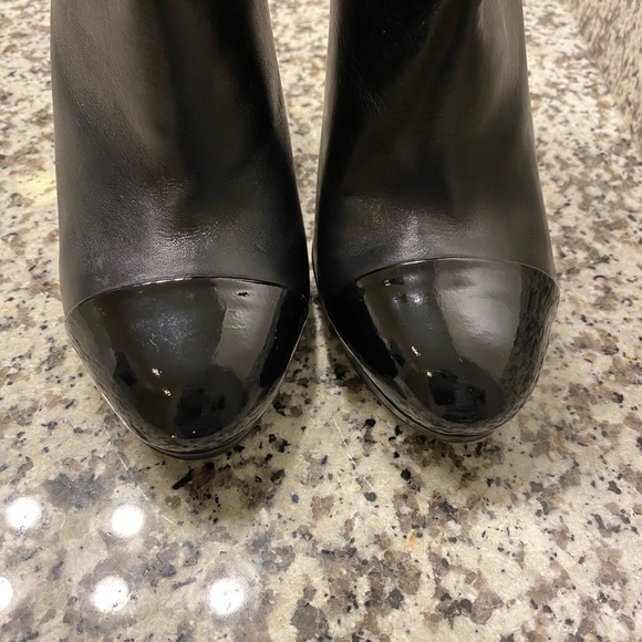 Brand New BRIAN ATWOOD boots with patent toe - Picture 4 of 5